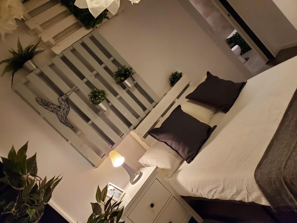 Small And Cozy Rooms - G Valencia Exterior foto