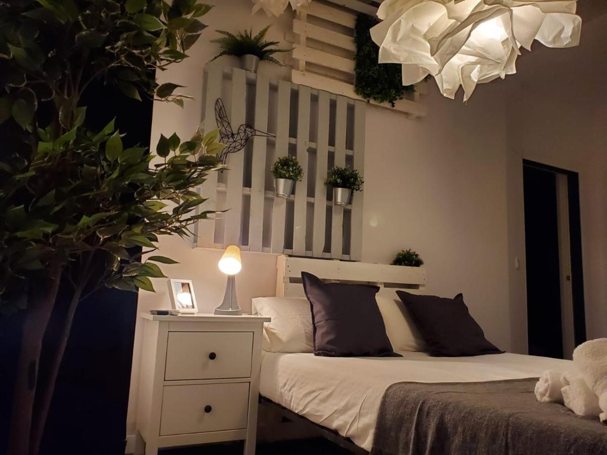 Small And Cozy Rooms - G Valencia Exterior foto